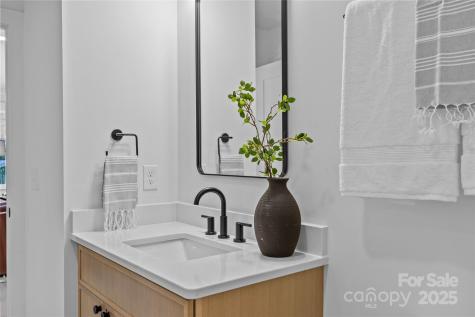 2461 Eaton Road Charlotte NC 28205