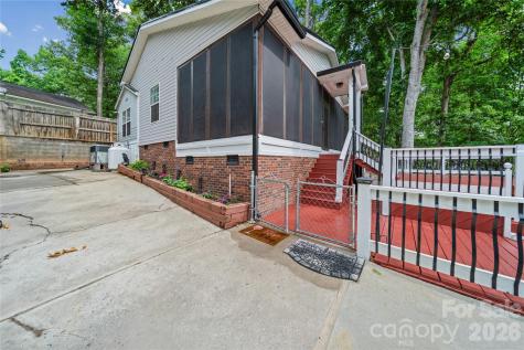 278/280 Lake Tillery Trail Mount Gilead NC 27306