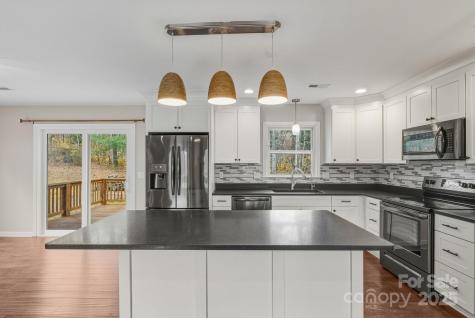 47 Pensacola Avenue Arden NC 28704