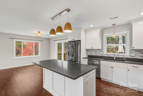 47 Pensacola Avenue Arden NC 28704