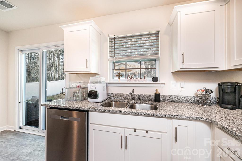 1808 Bright Hope Lane Dallas NC 28034