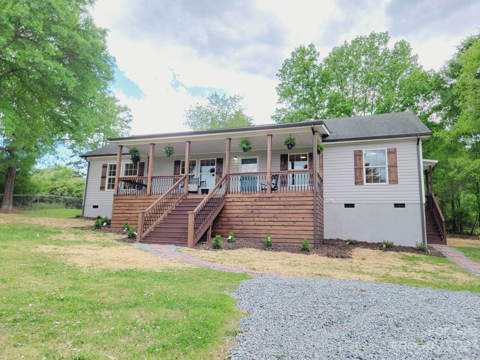 189 Vickers Street Forest City NC 28043
