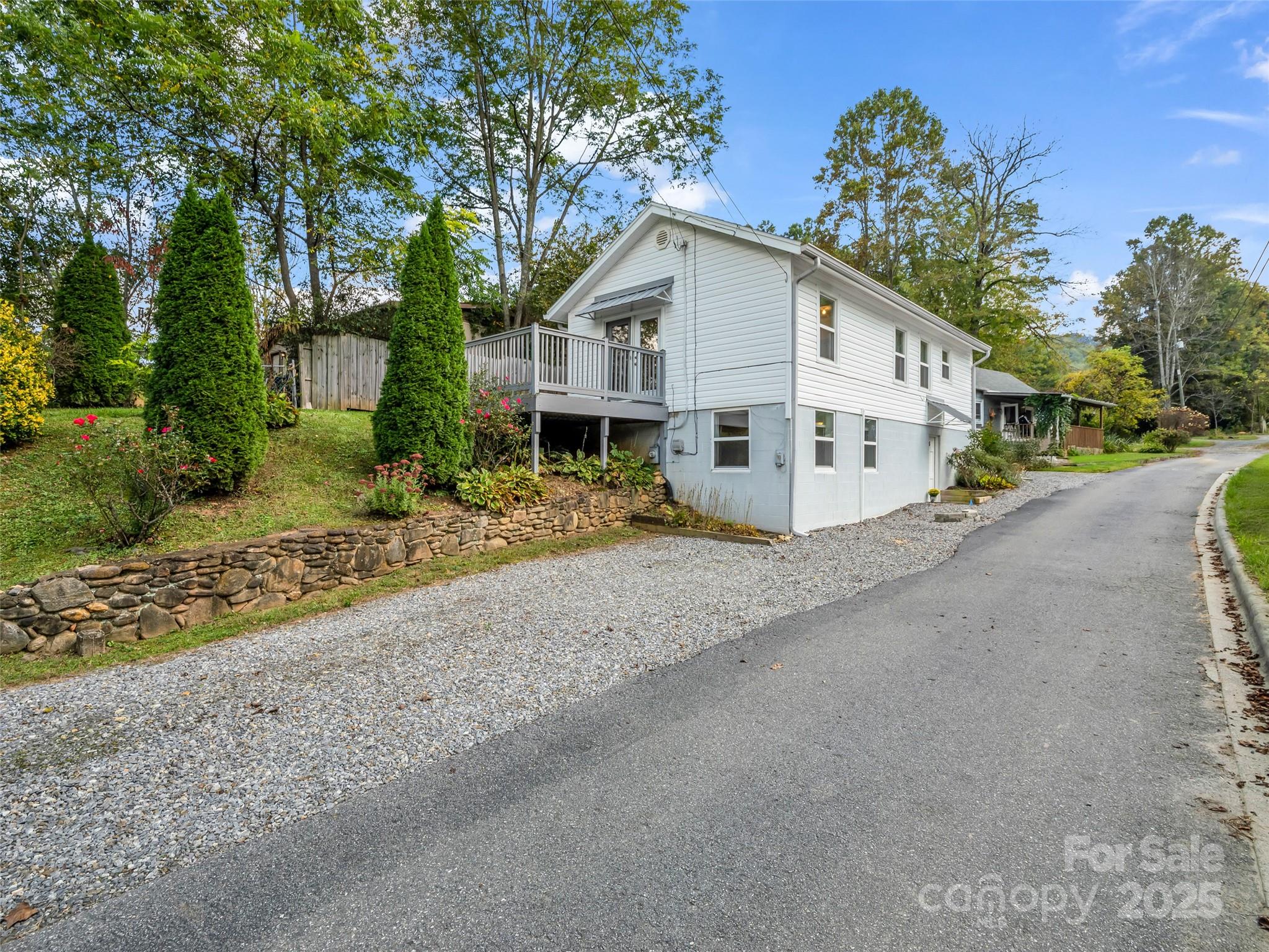 6 Beech Street Black Mountain NC 28711