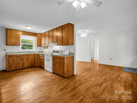 6 Beech Street Black Mountain NC 28711