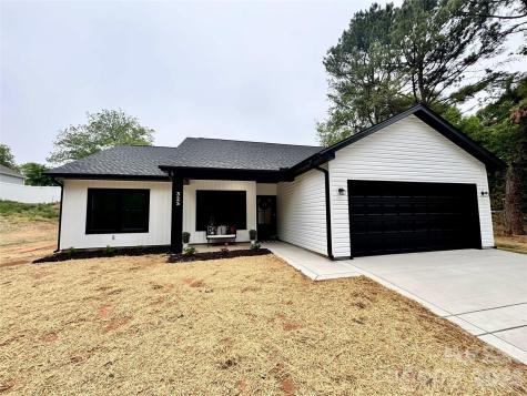 325 N Chapel Street Landis NC 28088