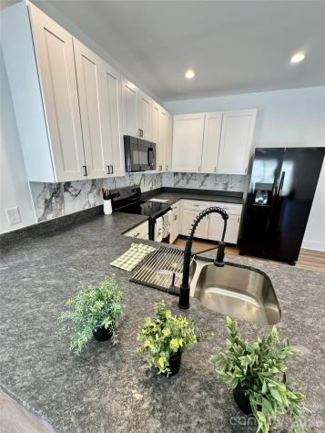 325 N Chapel Street Landis NC 28088