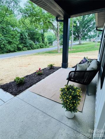 325 N Chapel Street Landis NC 28088