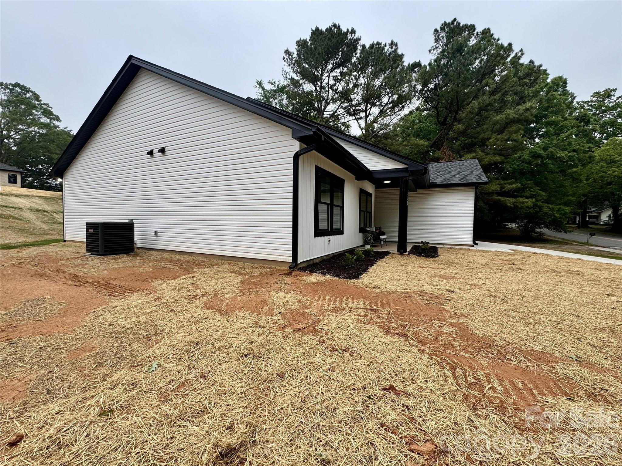 325 N Chapel Street Landis NC 28088