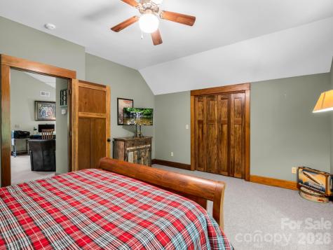 5 Longfellow Drive Black Mountain NC 28711
