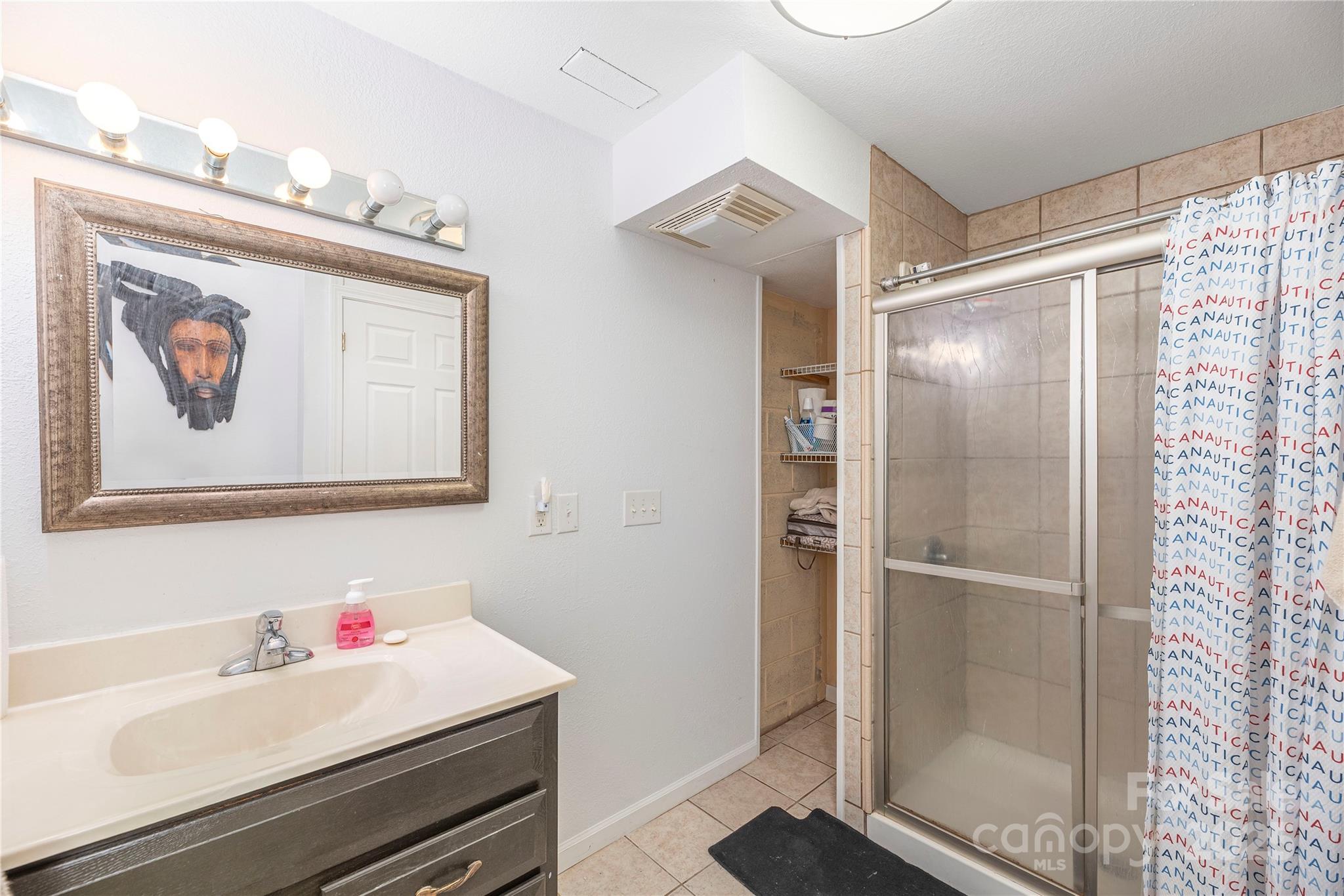 64 Wyoming Road Asheville NC 28803