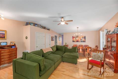 32 Foxberry Drive Arden NC 28704