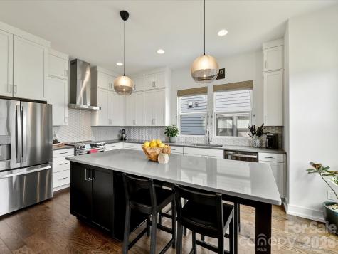 1613 Parkwood Avenue Charlotte NC 28205