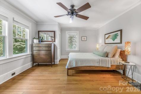 22 Westover Drive Asheville NC 28801