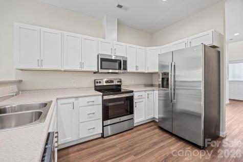 25 Cherry Laurel Lane Swannanoa NC 28778