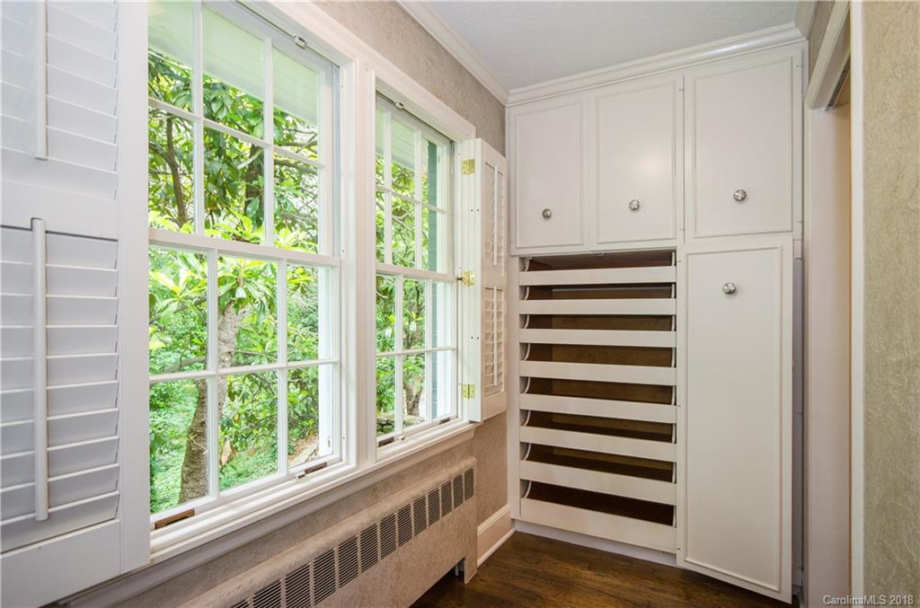 12 Horizon Hill Road Asheville NC 28804