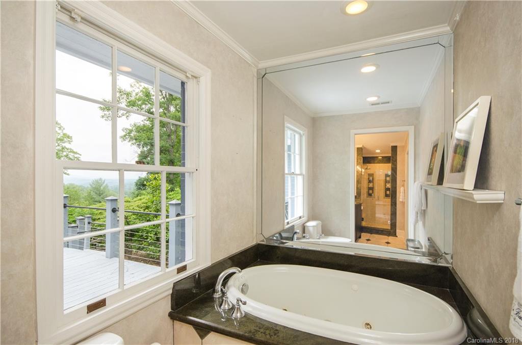 12 Horizon Hill Road Asheville NC 28804