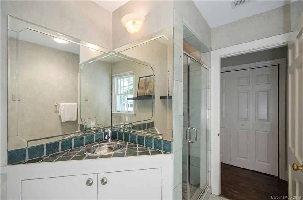 12 Horizon Hill Road Asheville NC 28804