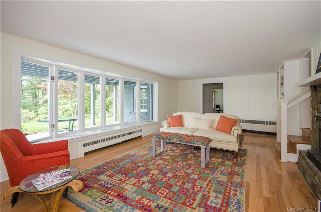 12 Horizon Hill Road Asheville NC 28804
