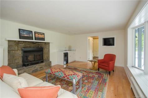 12 Horizon Hill Road Asheville NC 28804