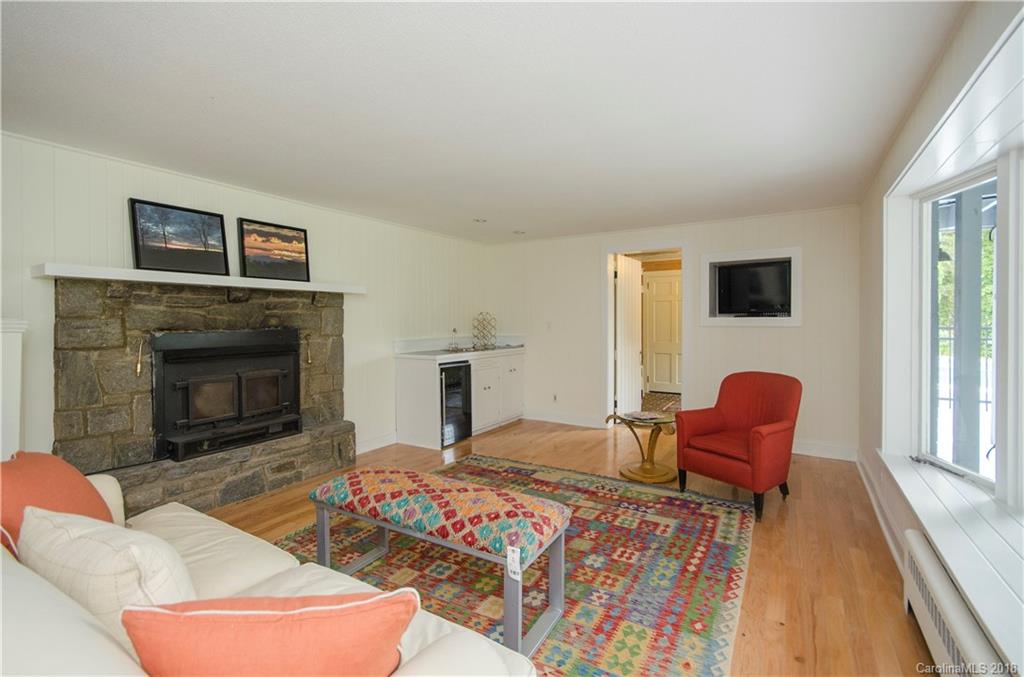 12 Horizon Hill Road Asheville NC 28804