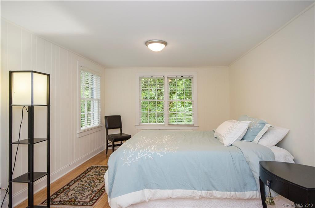 12 Horizon Hill Road Asheville NC 28804