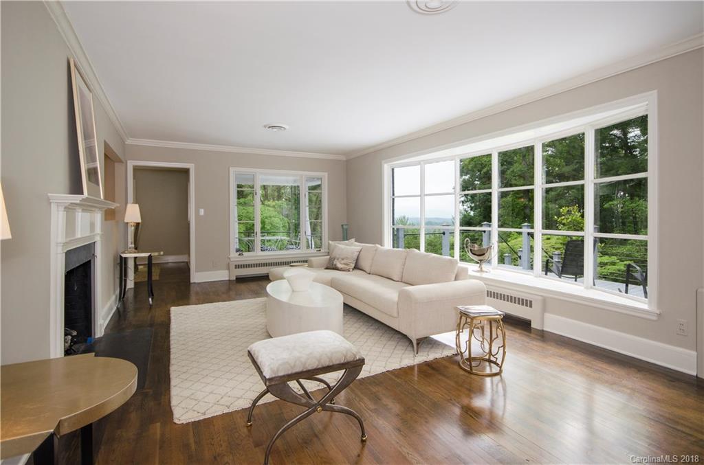 12 Horizon Hill Road Asheville NC 28804