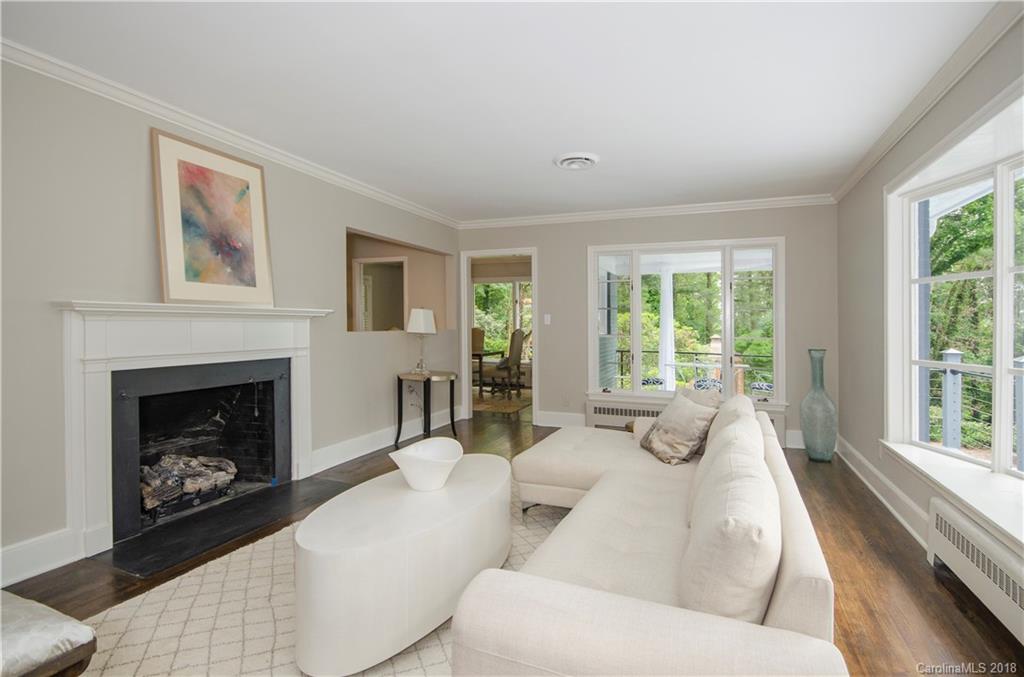 12 Horizon Hill Road Asheville NC 28804