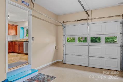 4-b Hedgerose Court Asheville NC 28805