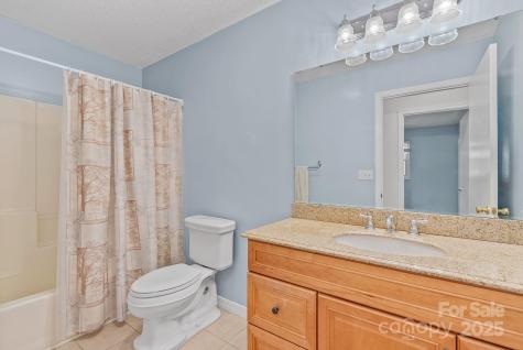4-b Hedgerose Court Asheville NC 28805
