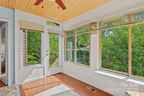 4-b Hedgerose Court Asheville NC 28805