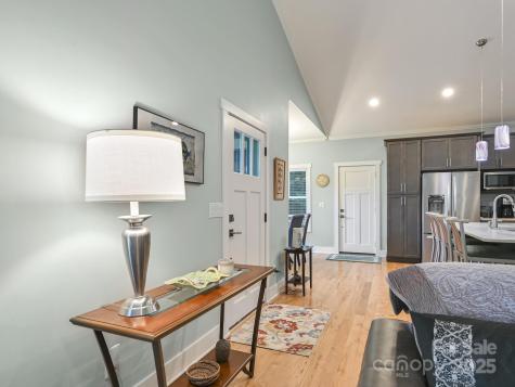 26 Addison Fisher Way Asheville NC 28805