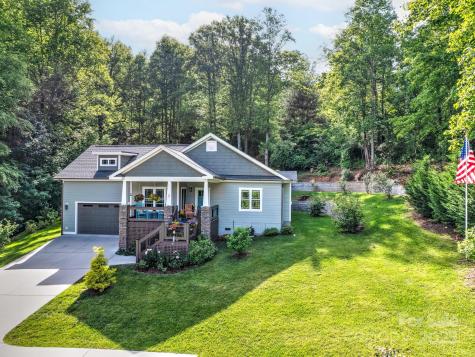 26 Addison Fisher Way Asheville NC 28805