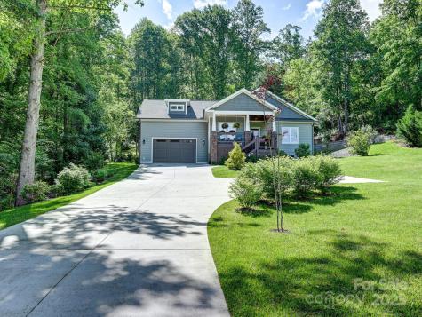 26 Addison Fisher Way Asheville NC 28805