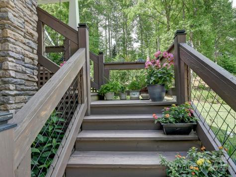 26 Addison Fisher Way Asheville NC 28805