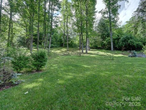 26 Addison Fisher Way Asheville NC 28805