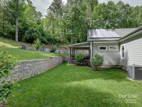 26 Addison Fisher Way Asheville NC 28805