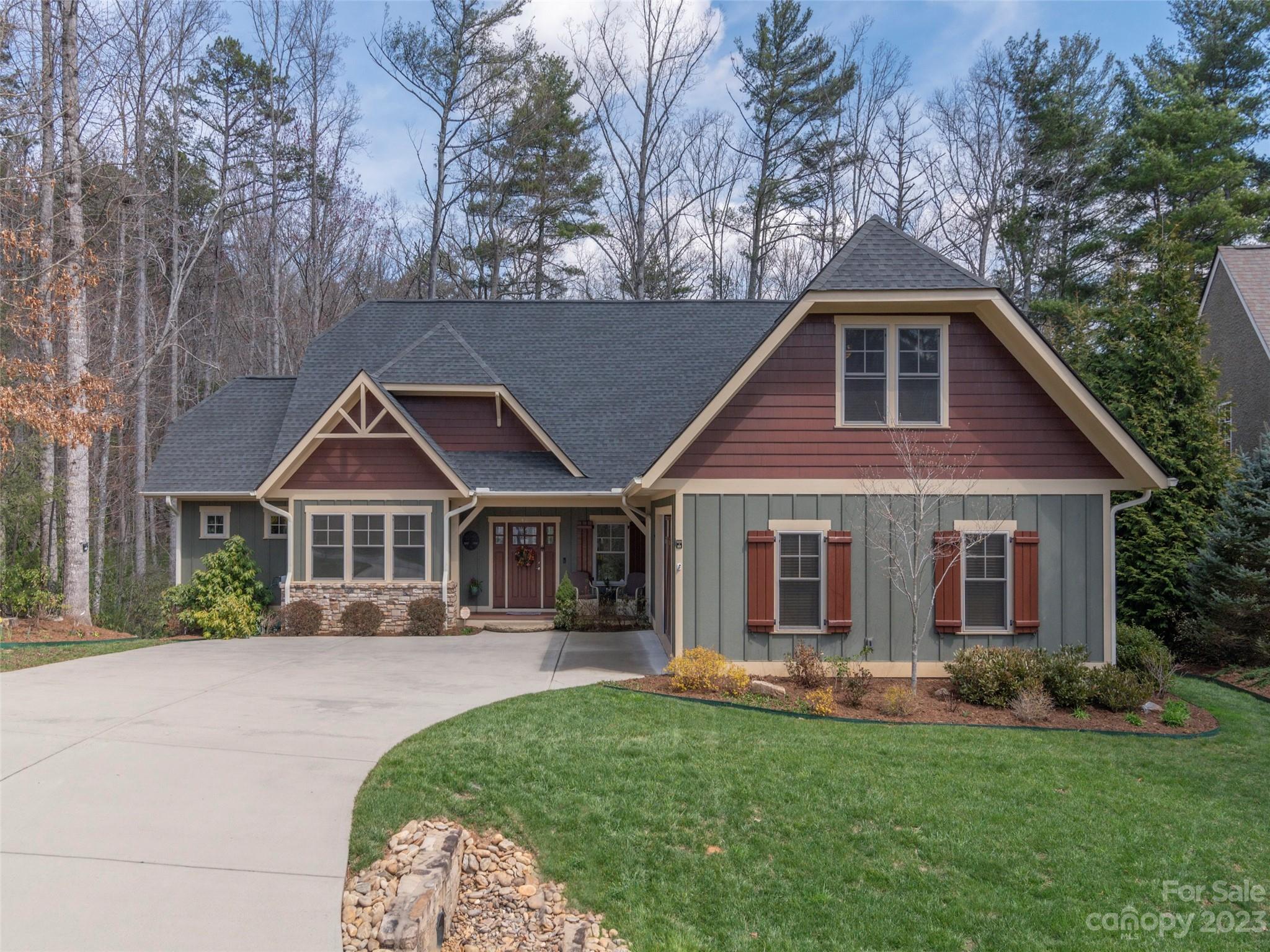 42 Slide Rock Way Fairview NC 28730