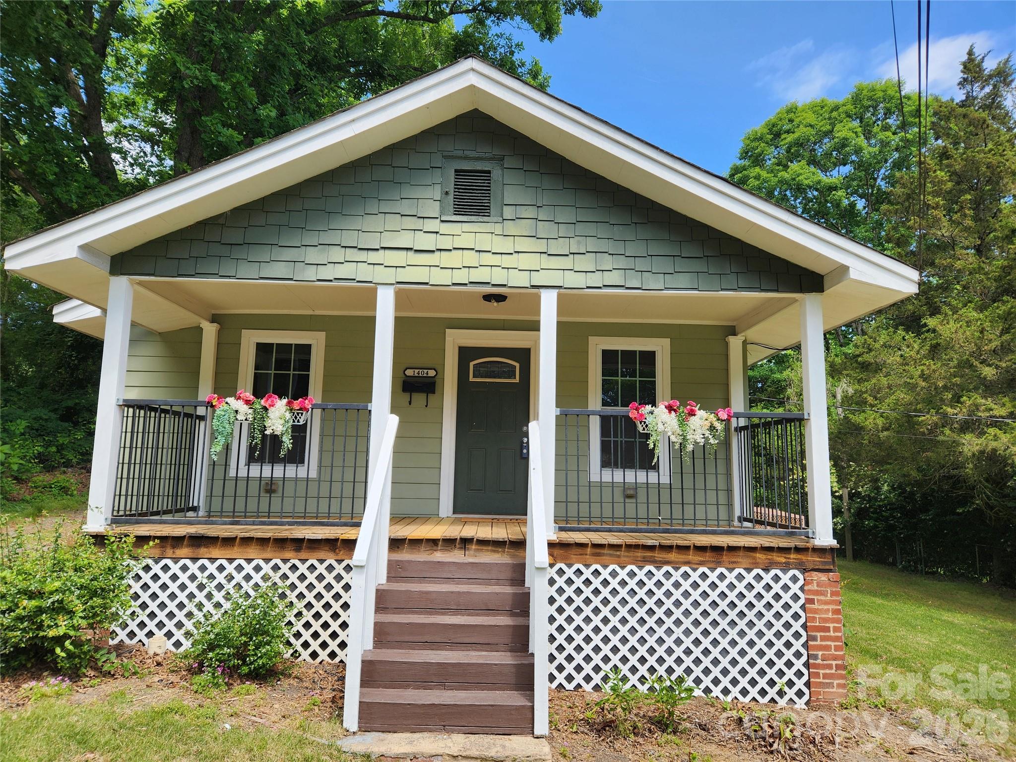 1404 W Mauney Avenue Gastonia NC 28052