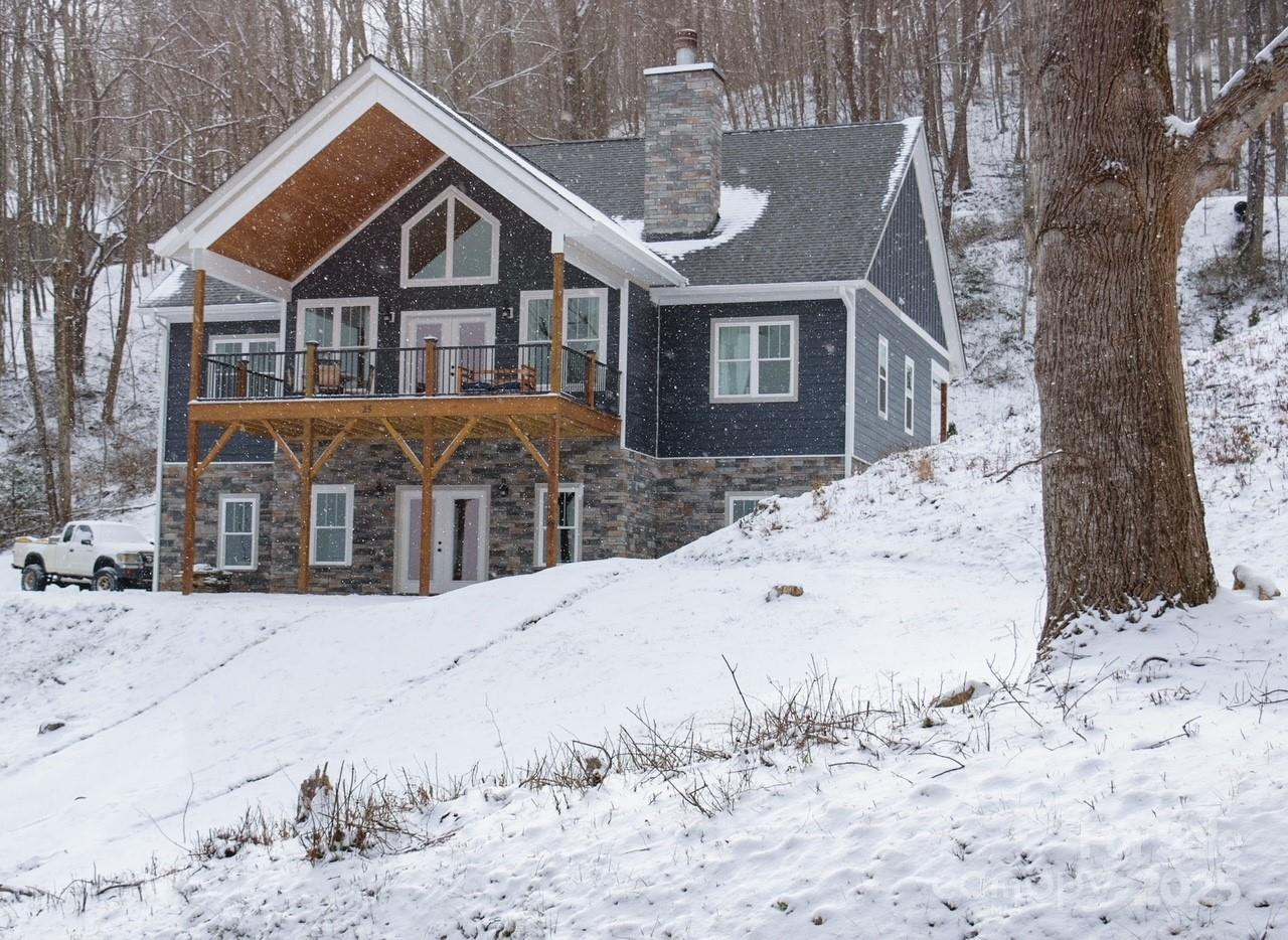 25 Eagle Fork Drive Waynesville NC 28786