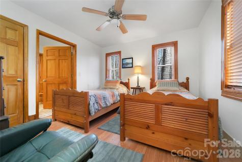 370 Moons Rest Lane Brevard NC 28712