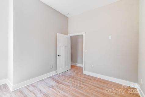 139 Northbend Drive Asheville NC 28804