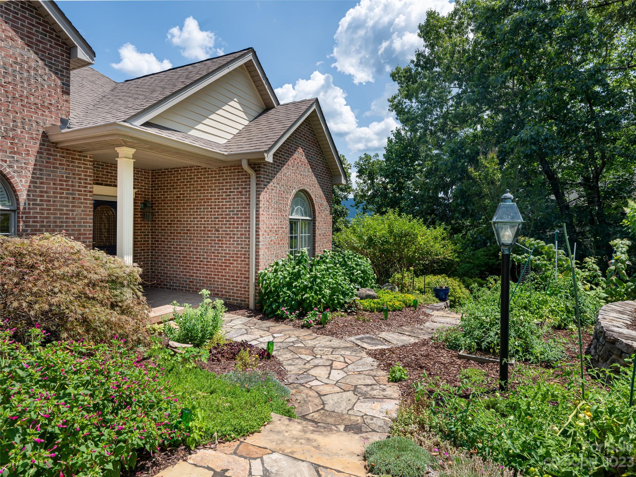 28 Clear Vista Drive Asheville NC 28805