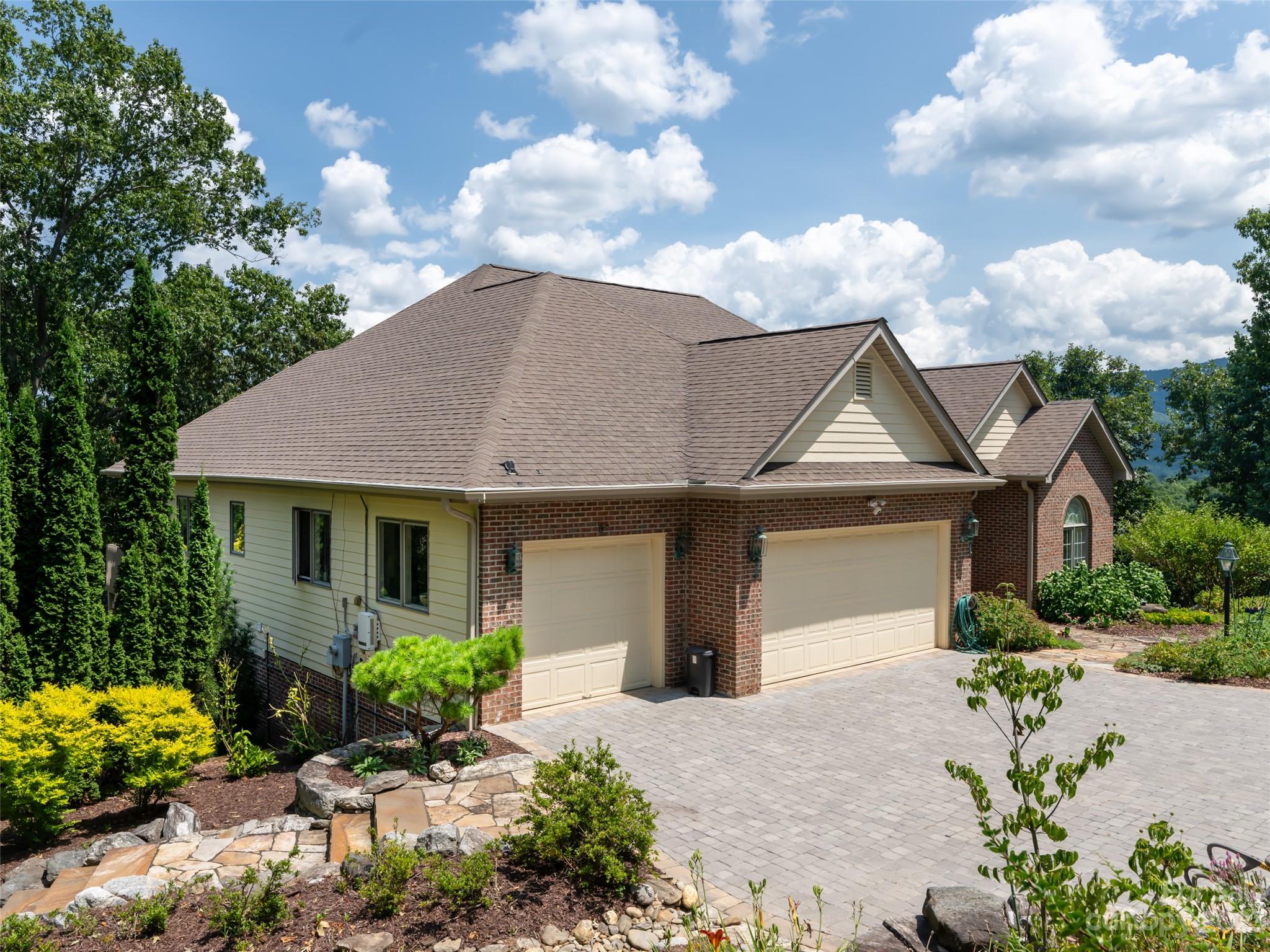 28 Clear Vista Drive Asheville NC 28805