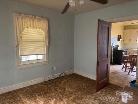 164 N Mitchell Avenue Bakersville NC 28705