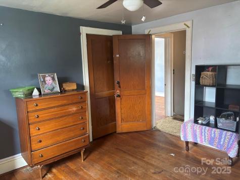 164 N Mitchell Avenue Bakersville NC 28705