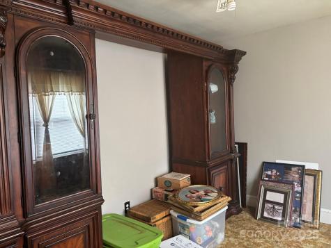 164 N Mitchell Avenue Bakersville NC 28705
