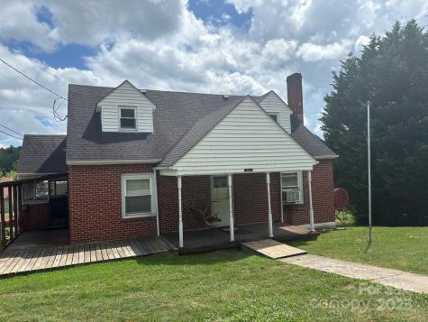 164 N Mitchell Avenue Bakersville NC 28705