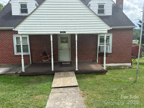164 N Mitchell Avenue Bakersville NC 28705