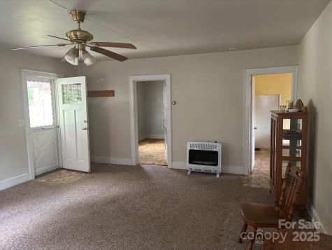 164 N Mitchell Avenue Bakersville NC 28705