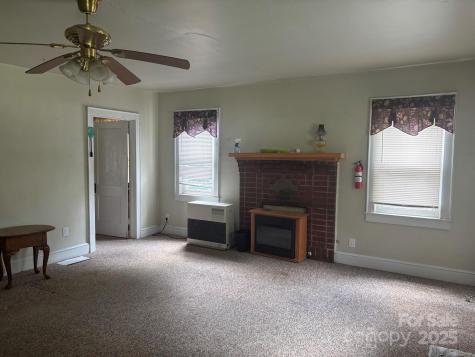 164 N Mitchell Avenue Bakersville NC 28705